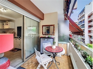 t2 à la vente -   06600  ANTIBES, surface 40 m2 vente t2 - UBI472877321